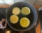 Foto del passaggio 2 della ricetta Zucchine Tonde Ripiene di Riso