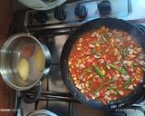 Foto del paso 3 de la receta: Tomaticán con papas rústicas al romero