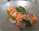Foto langkah ke 2 dari resep 99. Daging Sapi Masak Kecap.