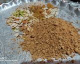 A picture of step 4 of Urad dal pinni.