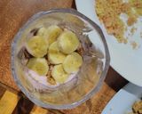 A picture of step 3 of Yoghurt fruit parfait #dessert recipe..
