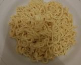 Foto langkah ke 4 dari resep Mie Topping Jamur Saus Spaghetti.
