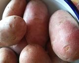 Paprikás krumpli füstölt kolbásszal recept fázis 1 fotója