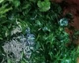 A picture of step 1 of Dhaniya Chutney.