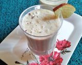 A picture of step 2 of Banana Apple smoothie.
