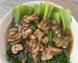 Foto langkah ke 5 dari resep Pakcoy sauce tiram with mushroom.