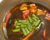 Foto langkah ke 4 dari resep Asem-Asem Daging Buncis.