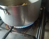 A picture of step 7 of Specialist indomie noodles.