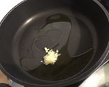 Une image de l'étape 3 de Tagliatelles au poulet tomates et sauce roquefort.