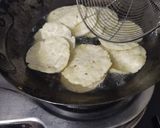પૂરી(Poori Recipe in Gujarati) રેસીપી સ્ટેપ5ફોટો