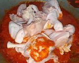 Foto langkah ke 5 dari resep 105.Ayam Masak Habang Khas Banjarmasin.