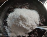 A picture of step 2 of Coconut Dates Dryfruit Burfi.