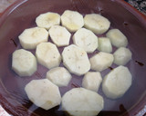 Foto del paso 1 de la receta: Pastel de patatas y albóndigas