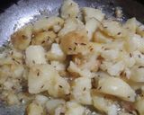 आलू साबूदाना खिचड़ी (aloo sabudana khichdi recipe in Hindi) रेसिपी चरण 5 फोटो