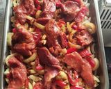 2005. Egyszerű tepsis hús és köret 😋 recept fázis 3 fotója