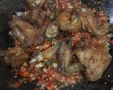 Foto langkah ke 6 dari resep 50. Ayam Sambal Terasi Daun Jeruk.