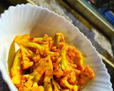 A picture of step 8 of Aloo Gobhi.