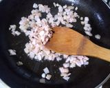 Foto del paso 2 de la receta: Ensalada de espinaca con tocino a la DIAZ