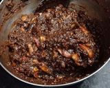 A picture of step 11 of Chocolaty Fruits Punch.