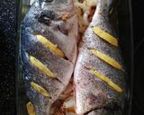 Foto del paso 3 de la receta: Dorada al horno con limón
