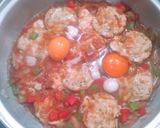 A picture of step 6 of Kafta (meatballs with herbs and spices).