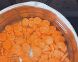 Sárgarépa krémleves 🥕 recept fázis 1 fotója