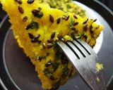 A picture of step 5 of Flaxseeds Khaman Dhokla.