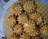 Deep Fried flower cookies (Daisy ّّFlower)   کوکی به شکل گل مینا recipe step 12 photo