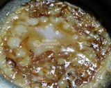 A picture of step 3 of Aloo matar gravy with Hari pyaz ki bhujiya.