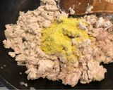 Foto del paso 3 de la receta: Caracoles con pavo a la pimienta y aceitunas