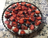 Foto del paso 5 de la receta: Tarta de crema pastelera y fresas (base pie de miel)