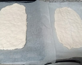 Foto del paso 3 de la receta: Coca de forner con piñones (sin gluten)
