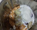 A picture of step 1 of Strawberry biscuit ice cream.