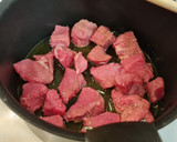 Foto del paso 5 de la receta: Patatas guisadas con carne y tomate