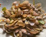 Gambar langkah 4 resipi Siput Retak Seribu Tumis Serai.