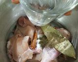 A picture of step 4 of Chicken Clear Soup.