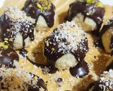 صورة لخطوة 4 من وصفة كرات جوز الهند 🥥 بالحليب