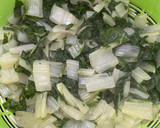 Foto del paso 3 de la receta: Acelgas esparragadas