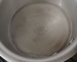 A picture of step 2 of Spicy Lemon jelly.