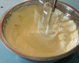 Foto langkah ke 3 dari resep Kiwi Fruit Cake.