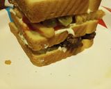 A picture of step 2 of Jalapeno Burger with Fries Sandwich.
