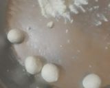 A picture of step 3 of Angoori chena sweets.
