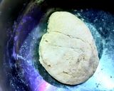 A picture of step 2 of Roti.