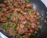 A picture of step 5 of Chilli chicken.