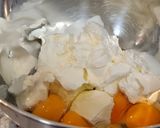 Foto del paso 2 de la receta: Tarta de queso y leche condensada