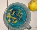 Foto langkah ke 1 dari resep Teh Bunga Telang With Lemon.