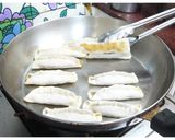 A picture of step 6 of Crispy Dumplings with White Beech Mushrooms and Kimchi Filling.