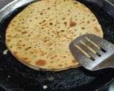 आलू प्याज का पराठा (Aloo pyaz ka paratha recipe in Hindi) रेसिपी चरण 5 फोटो