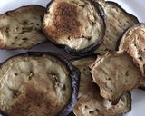 Foto del passaggio 2 della ricetta Farro con melanzane e primo sale 😋