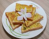 Hình bước làm 5 của món Bánh mì nướng bơ tỏi